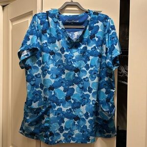 Soft stretch scrub top